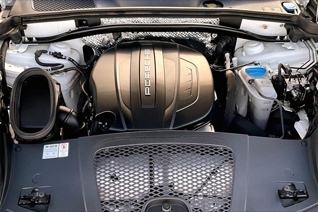 2018 Porsche Macan 4DR SUV AWD