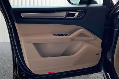 2023 Porsche Cayenne S