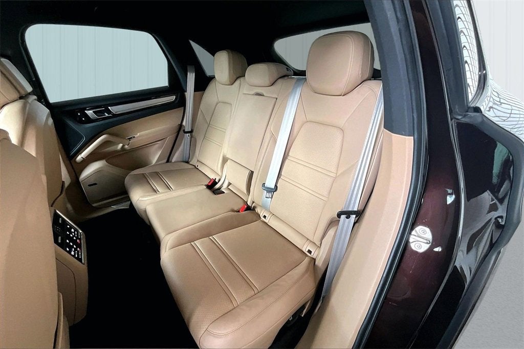 2023 Porsche Cayenne S